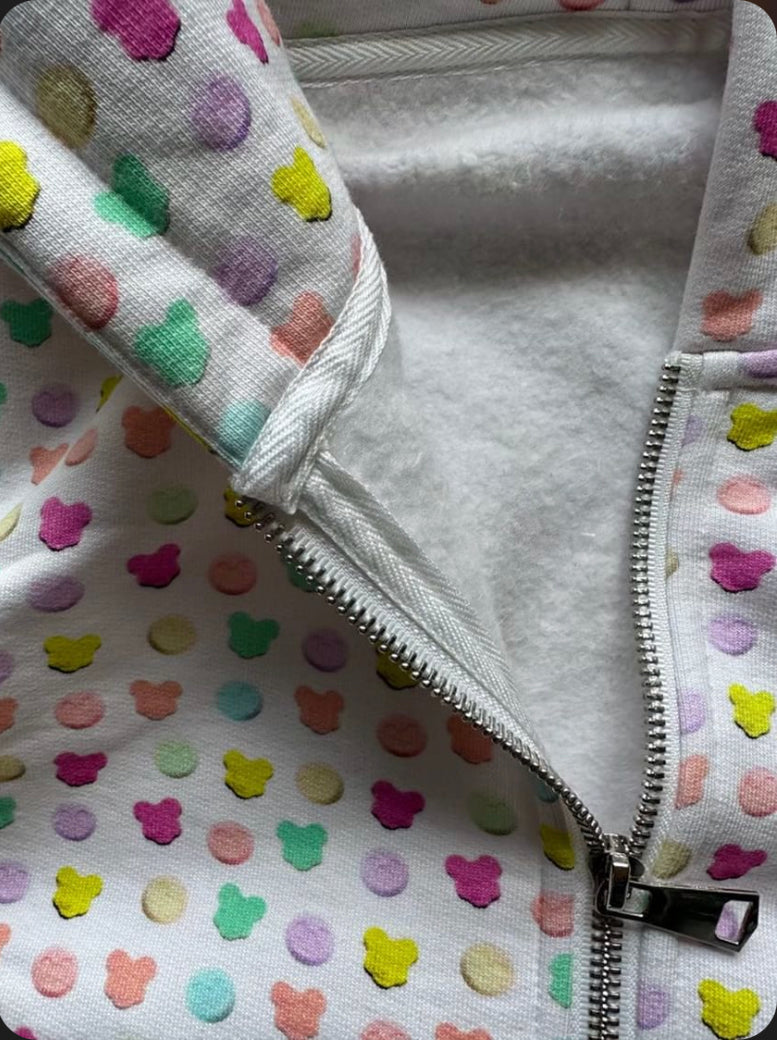 Candy zip up